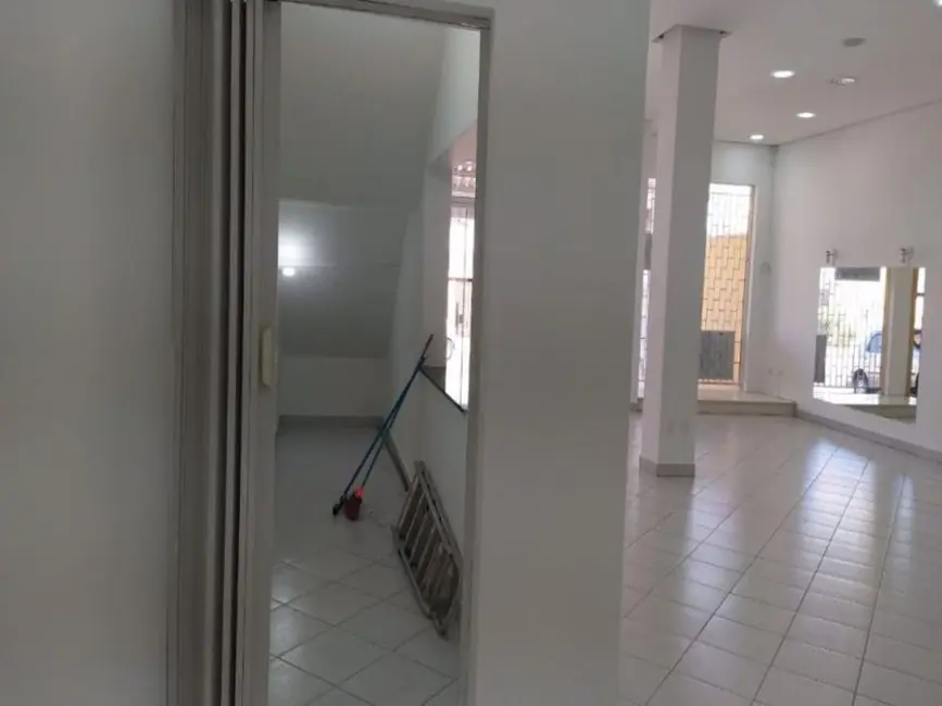 Sala Comercial para alugar, 255m2 em Centro, Indaiatuba - SP - imagem 4 Foto 4 de Sala Comercial para alugar, 255m2 em Centro, Indaiatuba - SP