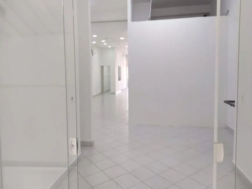 Sala Comercial para alugar, 255m2 em Centro, Indaiatuba - SP - imagem 7 Foto 7 de Sala Comercial para alugar, 255m2 em Centro, Indaiatuba - SP