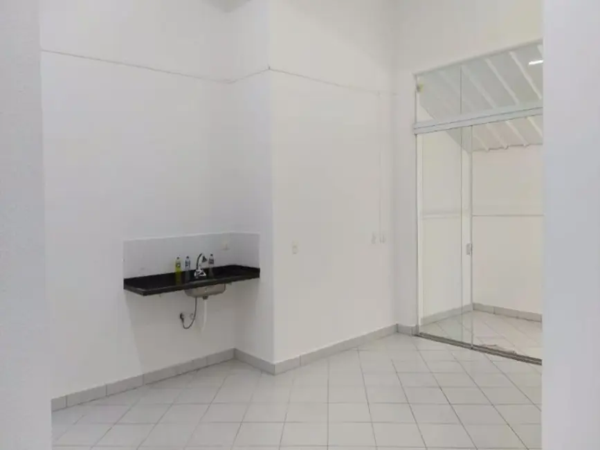 Sala Comercial para alugar, 255m2 em Centro, Indaiatuba - SP - imagem 3 Foto 3 de Sala Comercial para alugar, 255m2 em Centro, Indaiatuba - SP