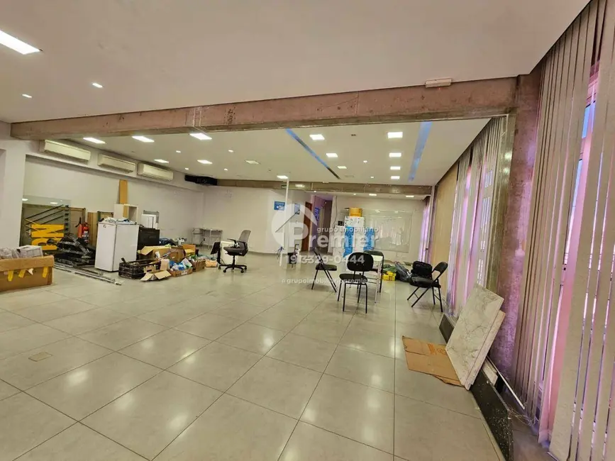 Sala Comercial para alugar, 239m2 em Centro, Indaiatuba - SP - imagem 5 Foto 5 de Sala Comercial para alugar, 239m2 em Centro, Indaiatuba - SP