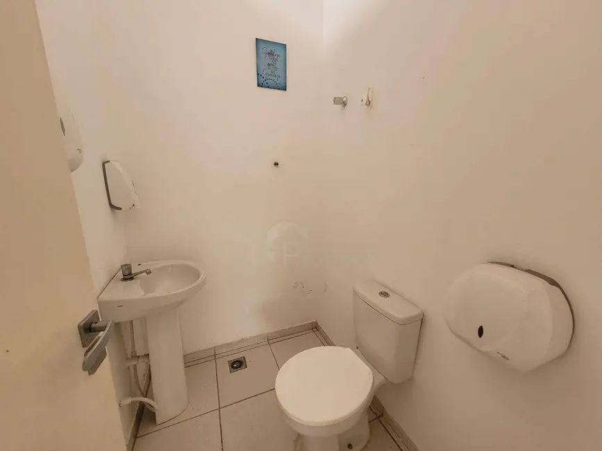 Casa para alugar, 479m2 em Centro, Indaiatuba - SP - imagem 8 Foto 8 de Casa para alugar, 479m2 em Centro, Indaiatuba - SP