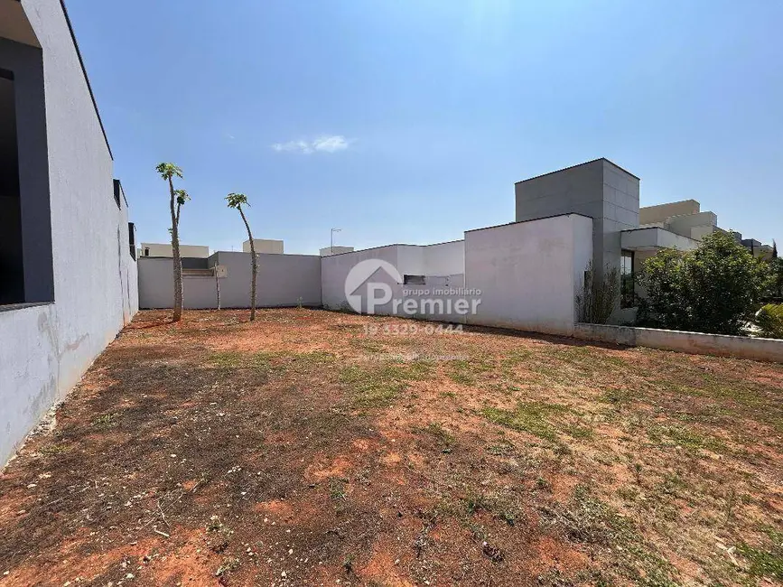 Foto 2 de Terreno / Lote à venda, 300m2 em Jardim Residencial Dona Lucilla, Indaiatuba - SP