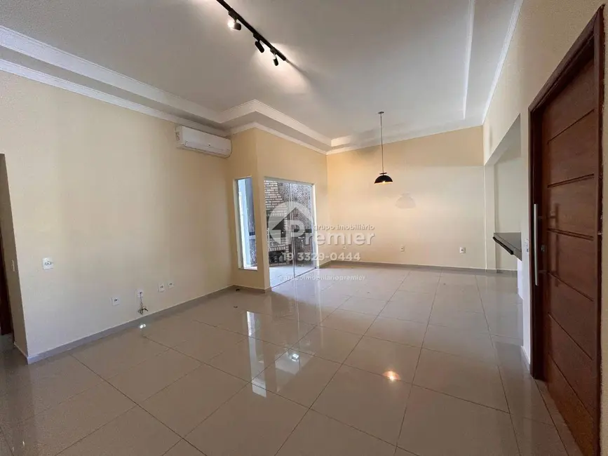 Casa de Condomínio com 3 quartos à venda e para alugar, 175m2 em Jardim Vista Verde, Indaiatuba - SP - imagem 3 Foto 3 de Casa de Condomínio com 3 quartos à venda e para alugar, 175m2 em Jardim Vista Verde, Indaiatuba - SP