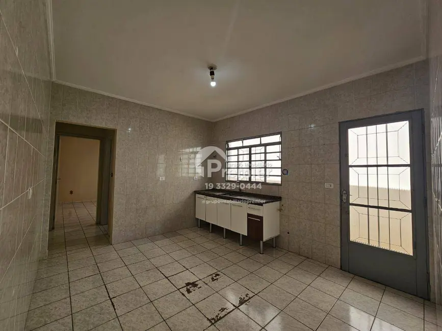 Foto 1 de Casa com 2 quartos para alugar, 125m2 em Jardim Itamaracá, Indaiatuba - SP