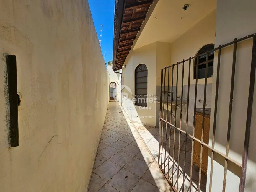 Casa com 2 quartos para alugar, 125m2 em Vila Avaí, Indaiatuba - SP - imagem 8 Foto 8 de Casa com 2 quartos para alugar, 125m2 em Vila Avaí, Indaiatuba - SP