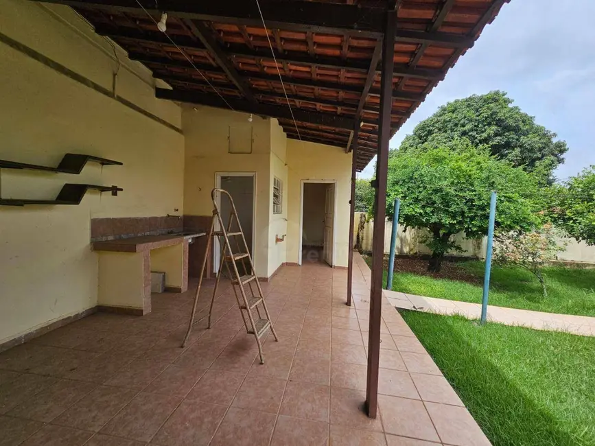 Foto 2 de Casa com 3 quartos para alugar, 394m2 em Vila Furlan, Indaiatuba - SP