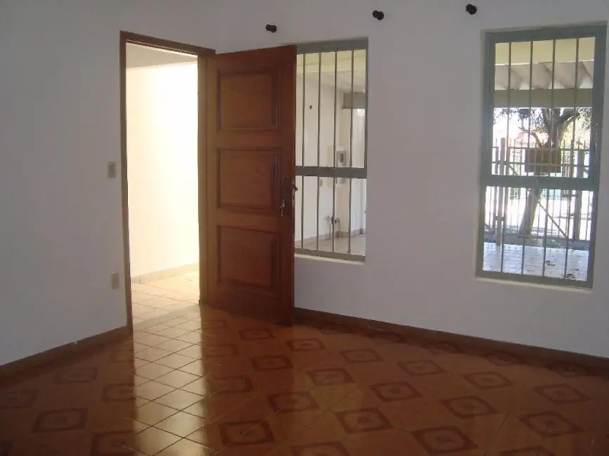 Foto 2 de Casa com 3 quartos à venda, 166m2 em Aqui se Vive, Indaiatuba - SP
