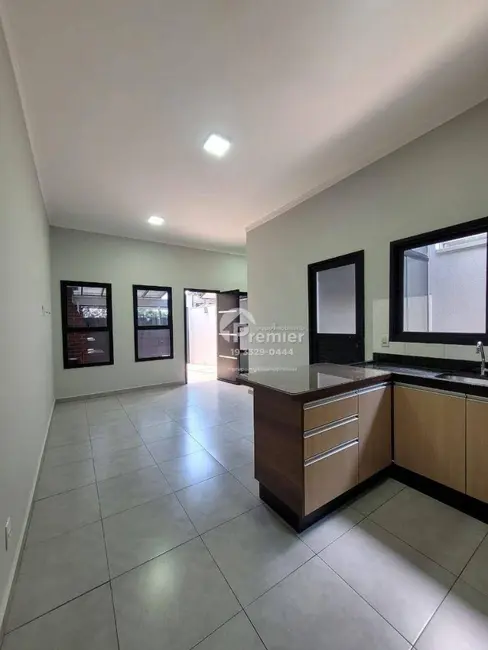 Foto 8 de Casa com 2 quartos à venda, 99m2 em Indaiatuba - SP