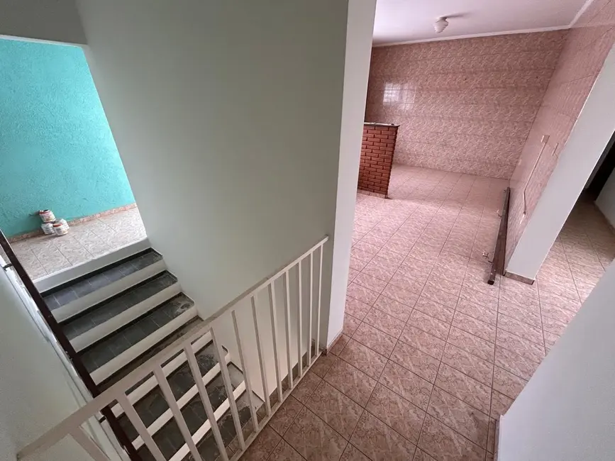 Casa com 4 quartos à venda, 250m2 em Jardim Itamaracá, Indaiatuba - SP - imagem 2 Foto 2 de Casa com 4 quartos à venda, 250m2 em Jardim Itamaracá, Indaiatuba - SP