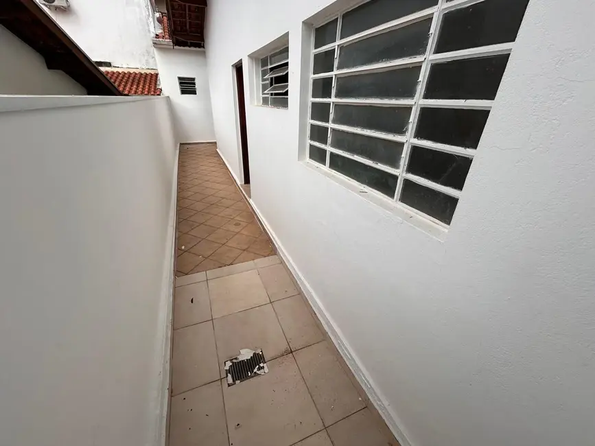 Casa com 4 quartos à venda, 250m2 em Jardim Itamaracá, Indaiatuba - SP - imagem 5 Foto 5 de Casa com 4 quartos à venda, 250m2 em Jardim Itamaracá, Indaiatuba - SP