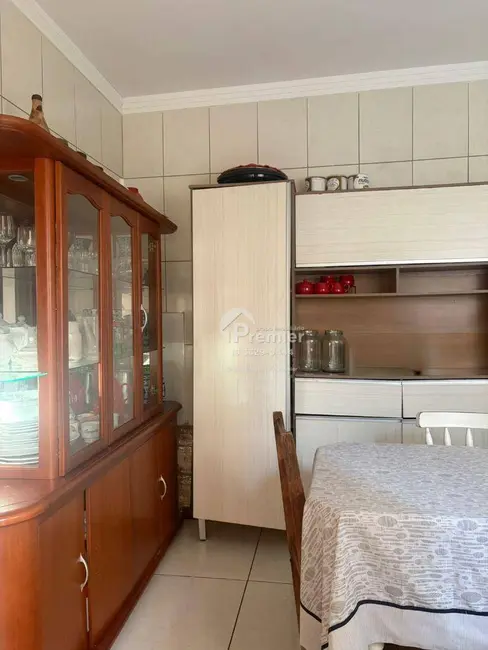 Foto 2 de Casa com 4 quartos à venda, 270m2 em Vila Avaí, Indaiatuba - SP