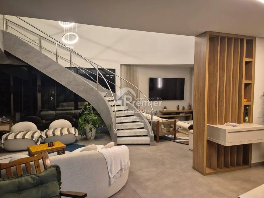 Casa com 4 quartos à venda, 585m2 em Indaiatuba - SP - imagem 3 Foto 3 de Casa com 4 quartos à venda, 585m2 em Indaiatuba - SP