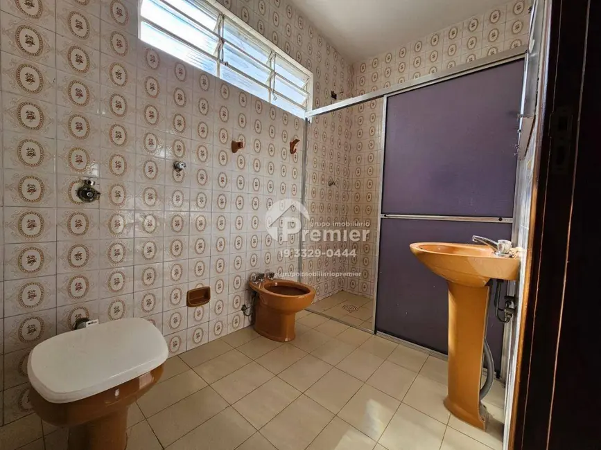 Foto 13 de Casa para alugar, 256m2 em Vila Sfeir, Indaiatuba - SP