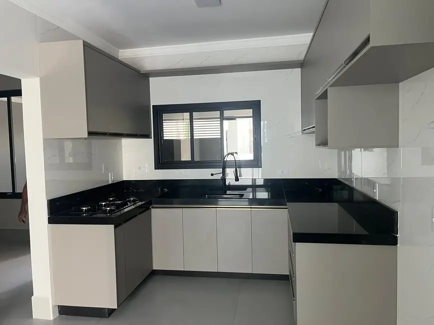 Foto 7 de Casa com 3 quartos à venda e para alugar, 150m2 em Indaiatuba - SP