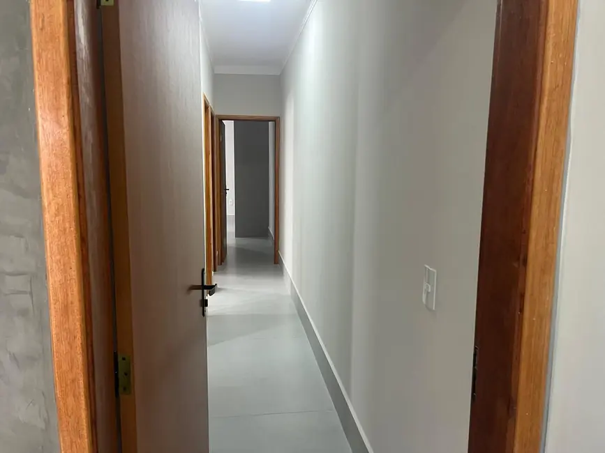 Foto 9 de Casa com 3 quartos à venda e para alugar, 150m2 em Indaiatuba - SP