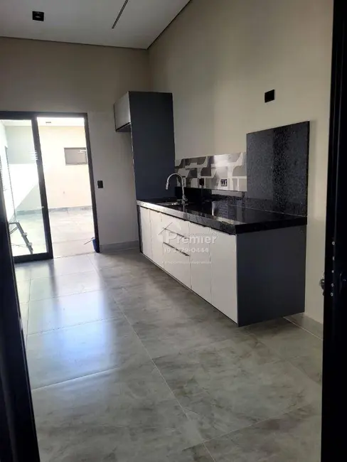 Foto 1 de Casa com 3 quartos à venda, 150m2 em Indaiatuba - SP