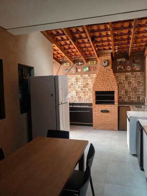 Foto 2 de Casa com 3 quartos à venda, 135m2 em Jardim Doutor Carlos Augusto de Camargo Andrade, Indaiatuba - SP