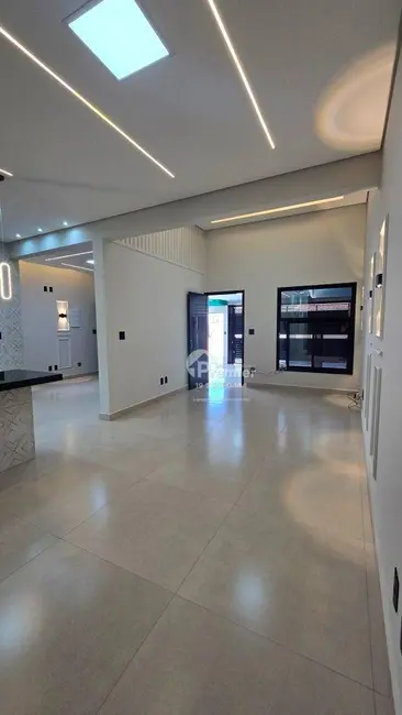 Casa com 3 quartos à venda, 150m2 em Jardim Colonial, Indaiatuba - SP - imagem 1 Foto 1 de Casa com 3 quartos à venda, 150m2 em Jardim Colonial, Indaiatuba - SP