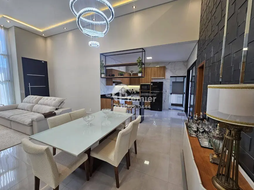 Foto 1 de Casa de Condomínio com 4 quartos para alugar, 300m2 em Indaiatuba - SP