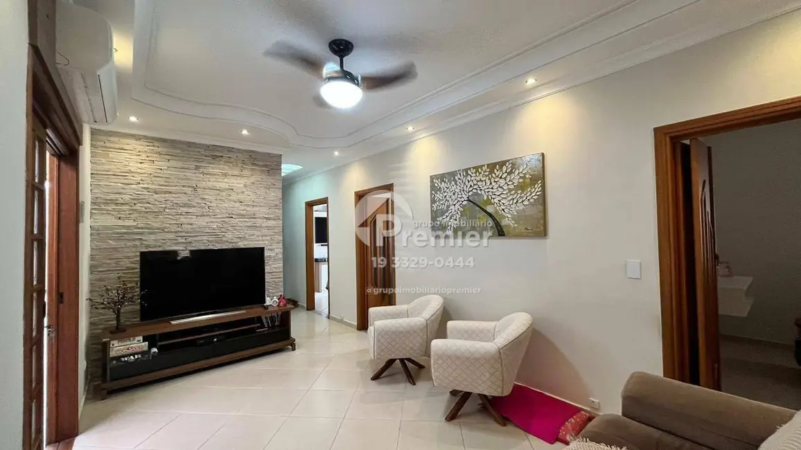 Casa com 3 quartos à venda, 300m2 em Centro, Indaiatuba - SP - imagem 3 Foto 3 de Casa com 3 quartos à venda, 300m2 em Centro, Indaiatuba - SP