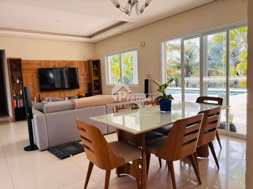 Chácara com 4 quartos à venda, 2550m2 em Colinas do Mosteiro de Itaici, Indaiatuba - SP - imagem 7 Foto 7 de Chácara com 4 quartos à venda, 2550m2 em Colinas do Mosteiro de Itaici, Indaiatuba - SP