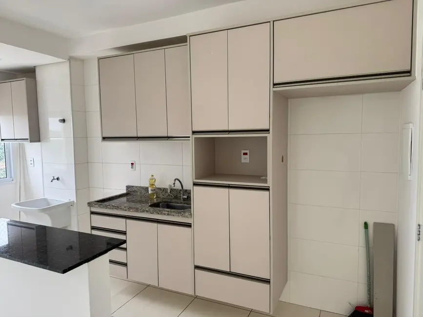 Foto 4 de Apartamento com 2 quartos para alugar, 51m2 em Indaiatuba - SP