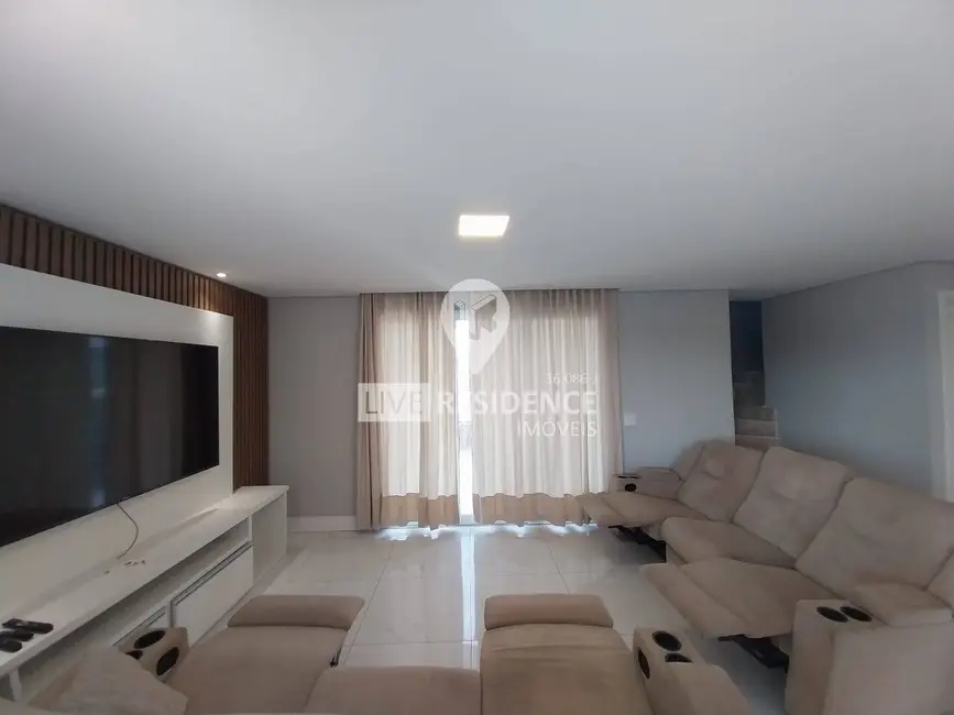 Foto 4 de Casa com 4 quartos à venda, 330m2 em Recanto do Parque, Itatiba - SP