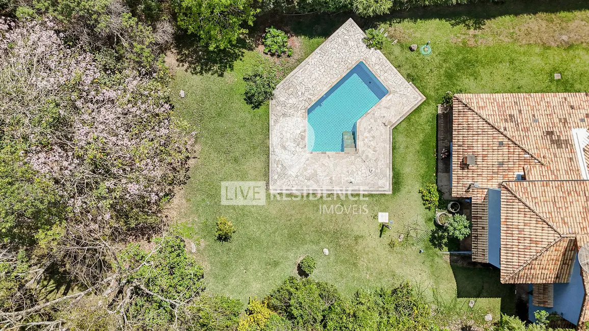 Foto 3 de Casa de Condomínio com 4 quartos à venda, 250m2 em Capela do Barreiro, Itatiba - SP