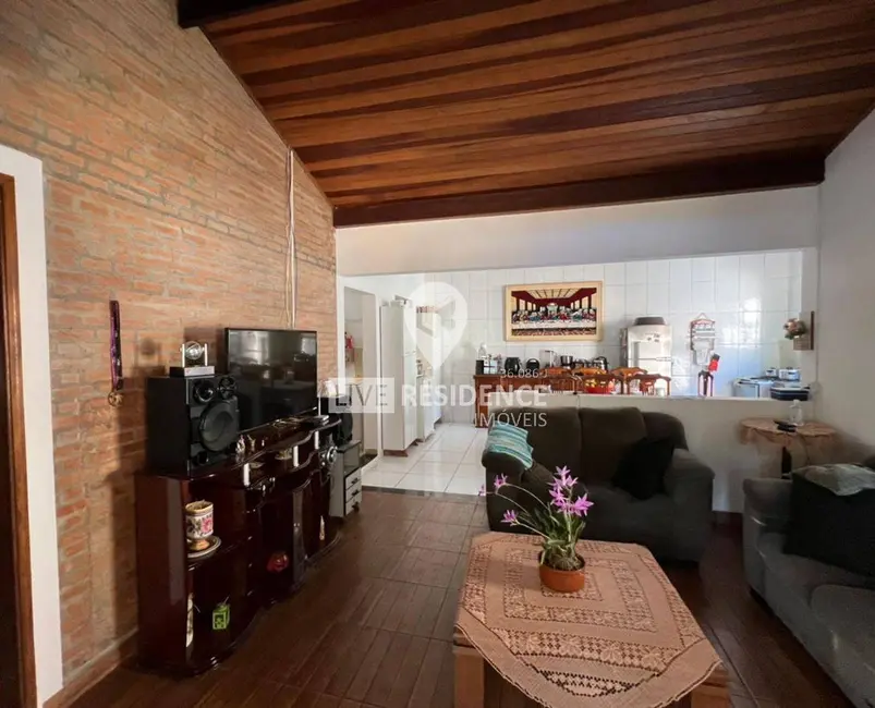 Foto 3 de Casa com 4 quartos à venda, 220m2 em Itatiba - SP