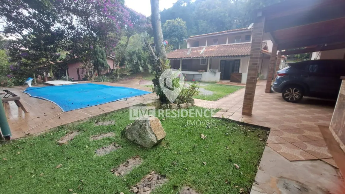 Foto 1 de Casa com 4 quartos à venda, 220m2 em Itatiba - SP