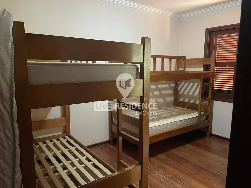 Casa com 8 quartos à venda, 991m2 em Jardim Leonor, Itatiba - SP - imagem 8 Foto 8 de Casa com 8 quartos à venda, 991m2 em Jardim Leonor, Itatiba - SP