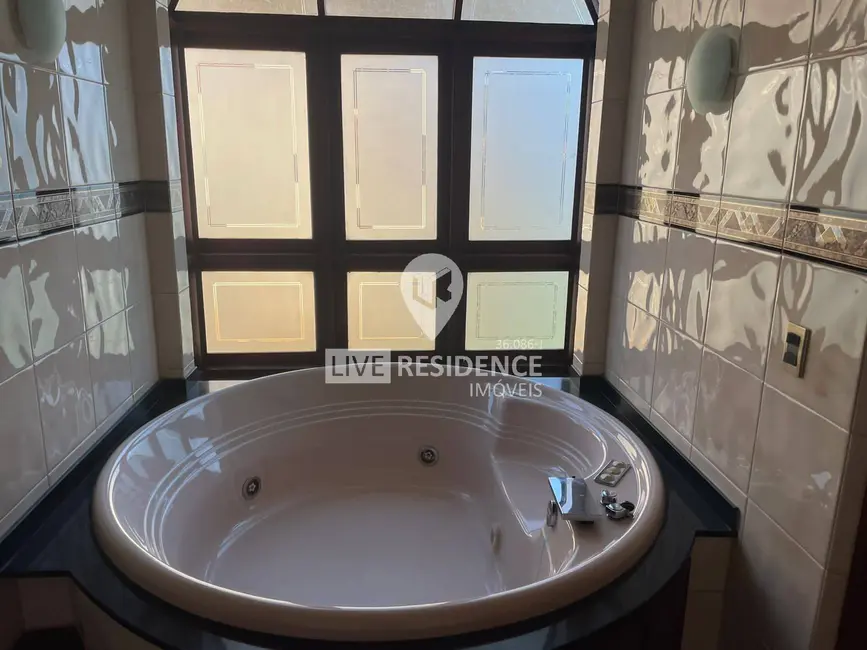 Casa com 8 quartos à venda, 991m2 em Jardim Leonor, Itatiba - SP - imagem 6 Foto 6 de Casa com 8 quartos à venda, 991m2 em Jardim Leonor, Itatiba - SP