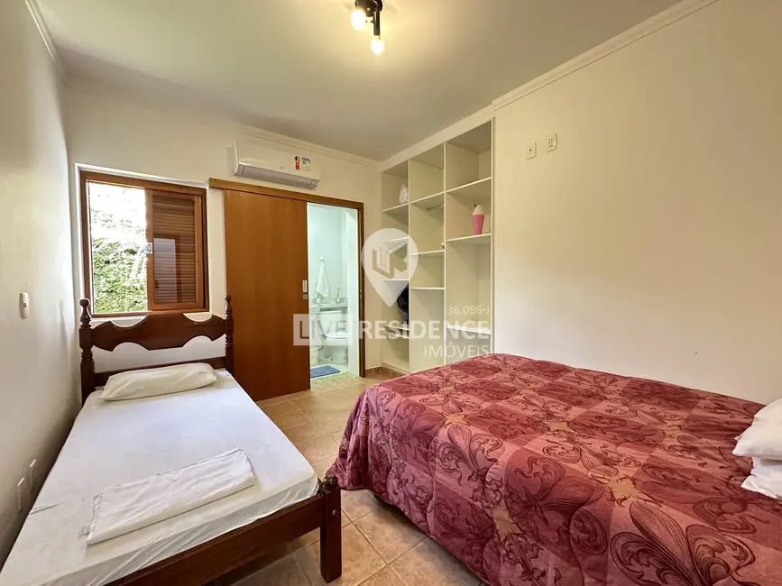 Foto 8 de Casa de Condomínio com 5 quartos à venda, 475m2 em Capela do Barreiro, Itatiba - SP