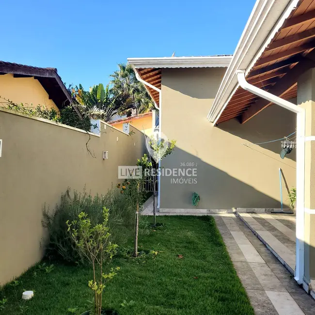 Foto 3 de Casa com 3 quartos à venda, 461m2 em Jardim das Laranjeiras, Itatiba - SP