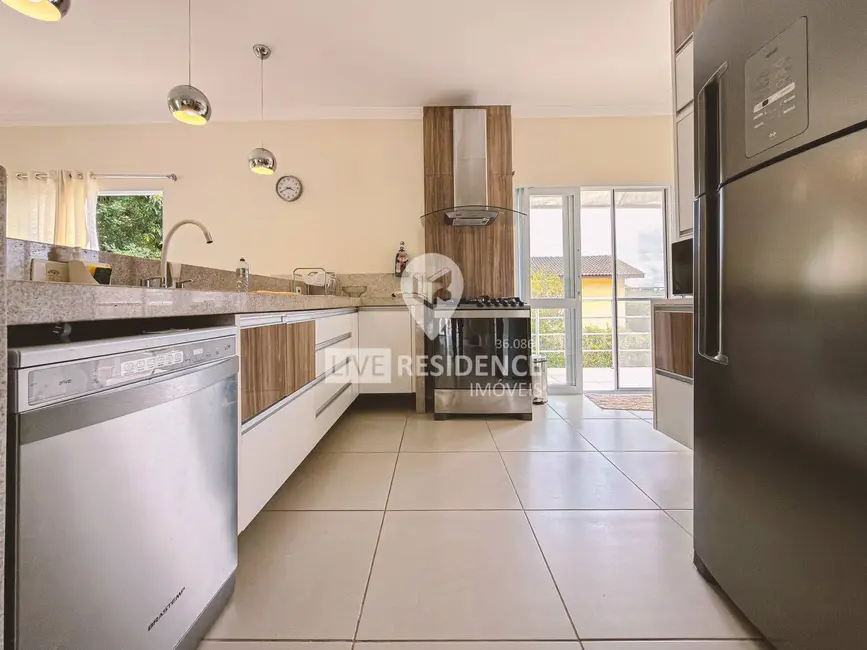 Casa de Condomínio com 4 quartos à venda, 325m2 em Capela do Barreiro, Itatiba - SP - imagem 6 Foto 6 de Casa de Condomínio com 4 quartos à venda, 325m2 em Capela do Barreiro, Itatiba - SP