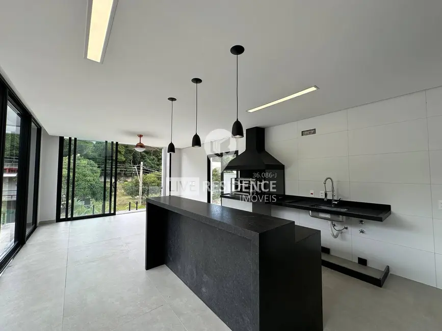 Foto 3 de Casa de Condomínio com 3 quartos à venda, 303m2 em Centro, Itatiba - SP