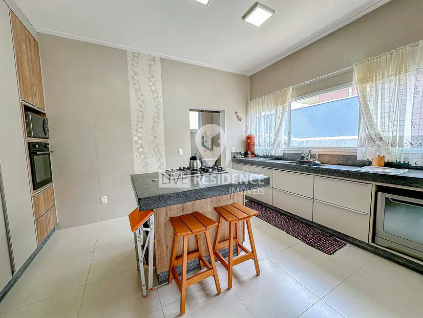 Foto 4 de Casa de Condomínio com 4 quartos à venda, 292m2 em Condominio Residencial Paradiso, Itatiba - SP