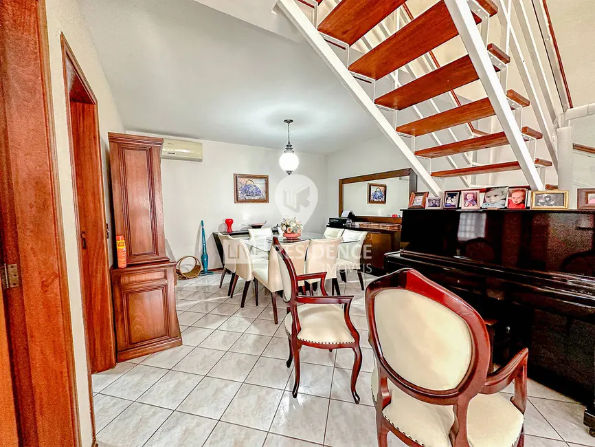 Foto 4 de Casa com 3 quartos à venda, 152m2 em Residencial Flamboyant, Itatiba - SP