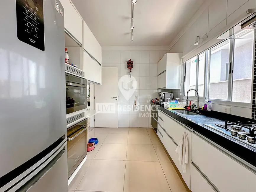 Foto 4 de Casa de Condomínio com 3 quartos à venda, 231m2 em Residencial Fazenda Serrinha, Itatiba - SP