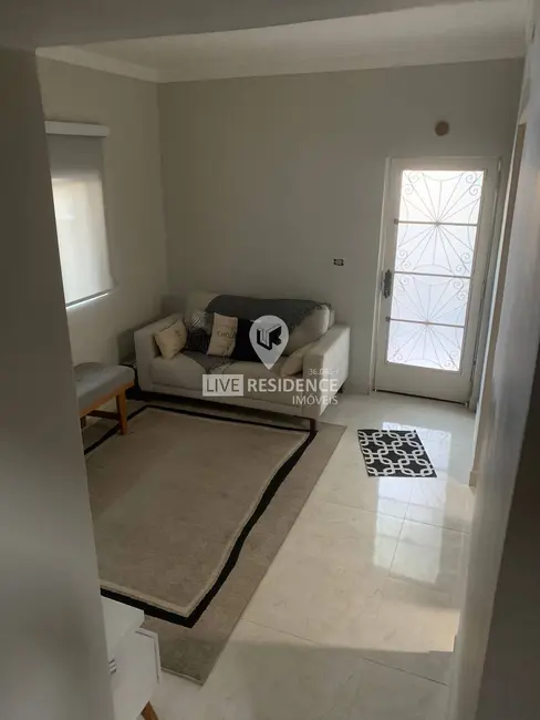 Foto 1 de Casa com 4 quartos à venda, 130m2 em Vila Cruzeiro, Itatiba - SP