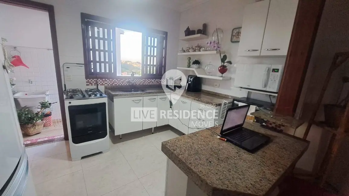 Foto 9 de Casa com 4 quartos à venda, 200m2 em Itatiba - SP