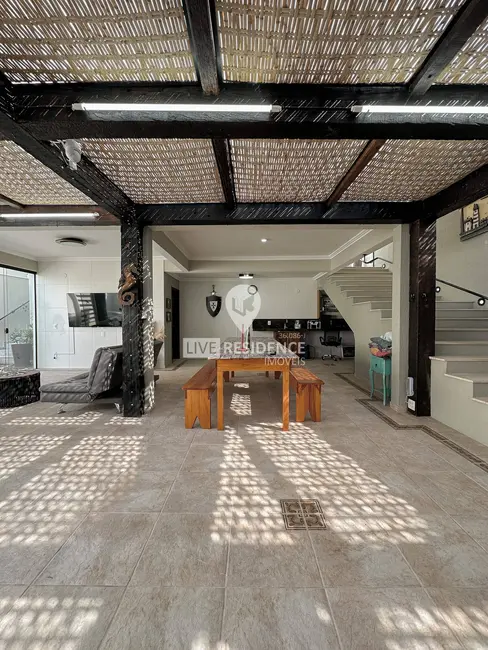 Casa de Condomínio com 3 quartos à venda, 181m2 em Itatiba - SP - imagem 3 Foto 3 de Casa de Condomínio com 3 quartos à venda, 181m2 em Itatiba - SP