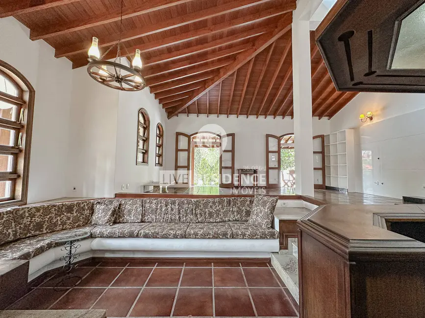 Foto 4 de Casa de Condomínio com 5 quartos à venda, 340m2 em Parque das Laranjeiras, Itatiba - SP