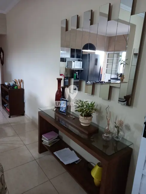 Foto 2 de Casa com 2 quartos à venda, 65m2 em Loteamento Residencial Terra Nova, Itatiba - SP