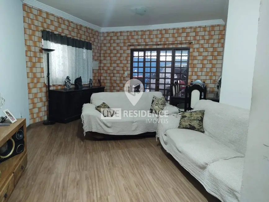 Foto 3 de Casa com 3 quartos à venda, 196m2 em Vila Cruzeiro, Itatiba - SP