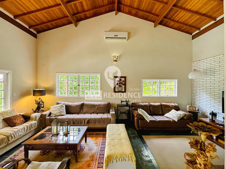 Foto 9 de Casa de Condomínio com 4 quartos à venda, 180m2 em Capela do Barreiro, Itatiba - SP