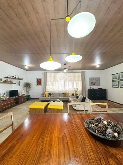 Foto 3 de Casa de Condomínio com 3 quartos à venda, 615m2 em Parque das Laranjeiras, Itatiba - SP