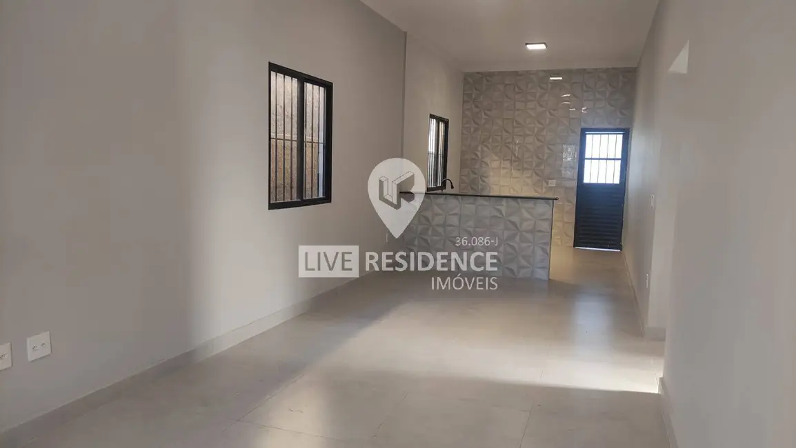 Foto 2 de Casa com 3 quartos à venda, 130m2 em Vila Santa Luzia, Itatiba - SP