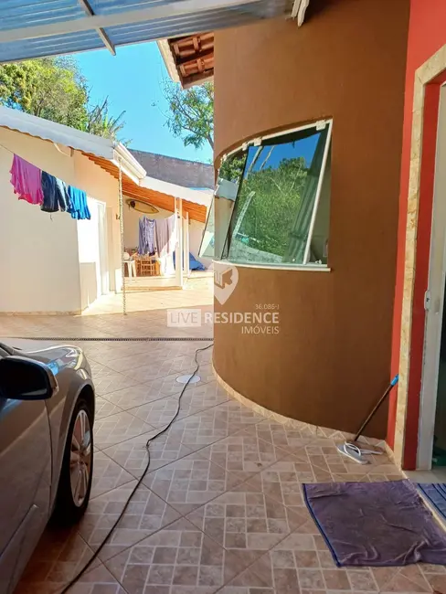 Foto 6 de Casa com 2 quartos à venda, 212m2 em Jardim Leonor, Itatiba - SP