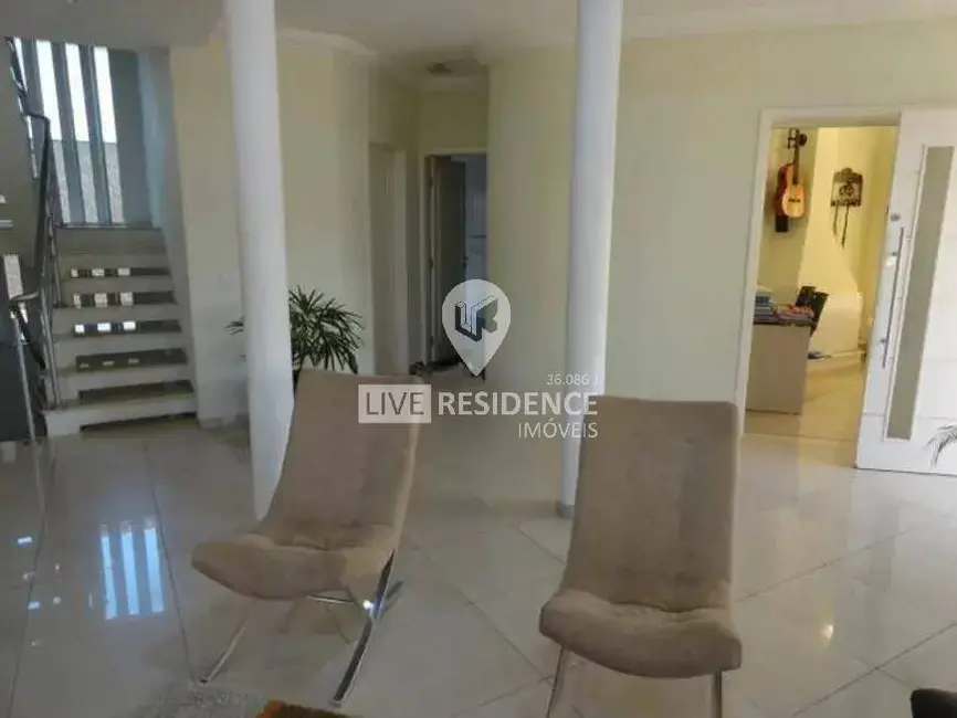 Foto 9 de Casa com 3 quartos à venda, 450m2 em Vila Brasileira, Itatiba - SP